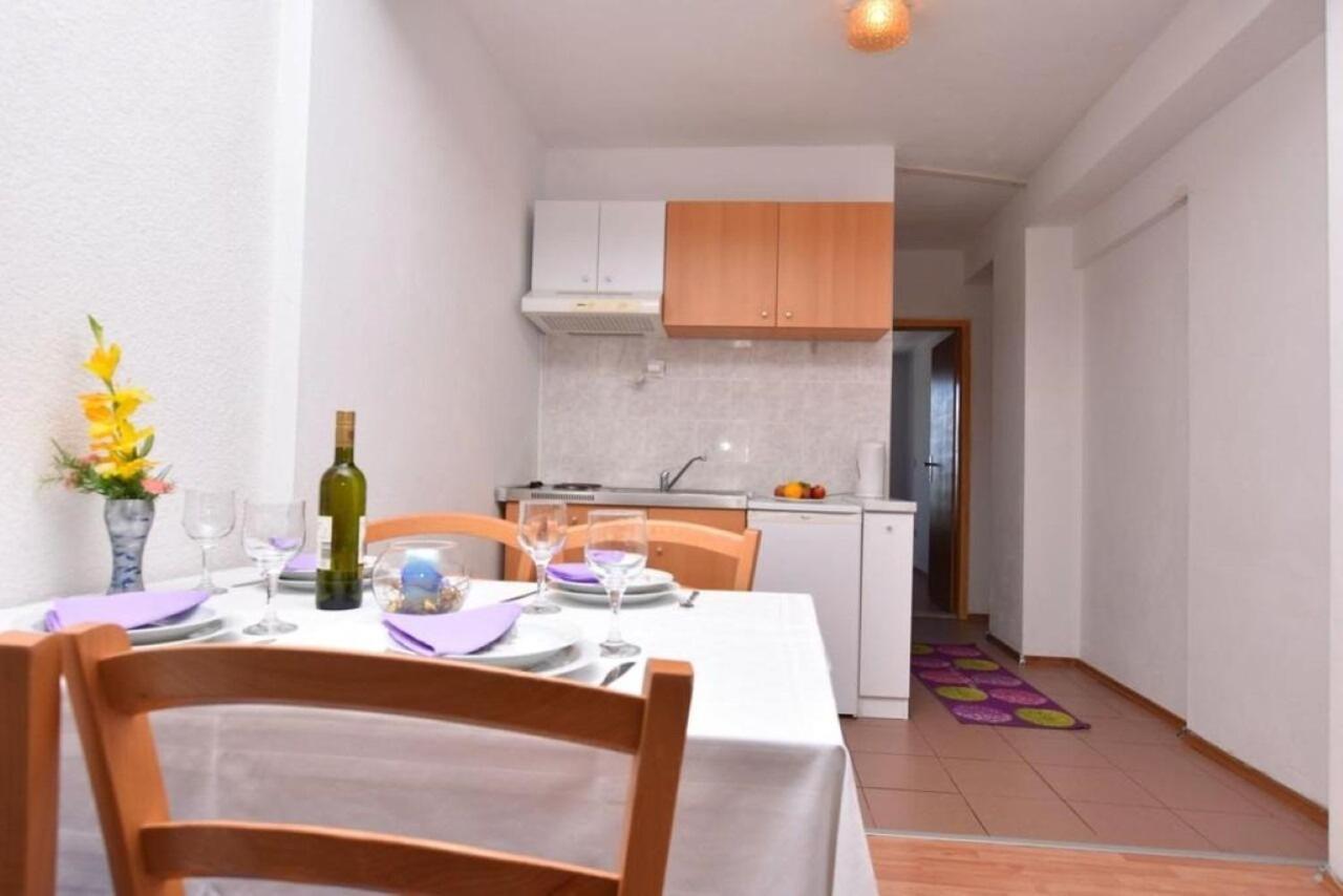 Apartment Rene Omiš Εξωτερικό φωτογραφία