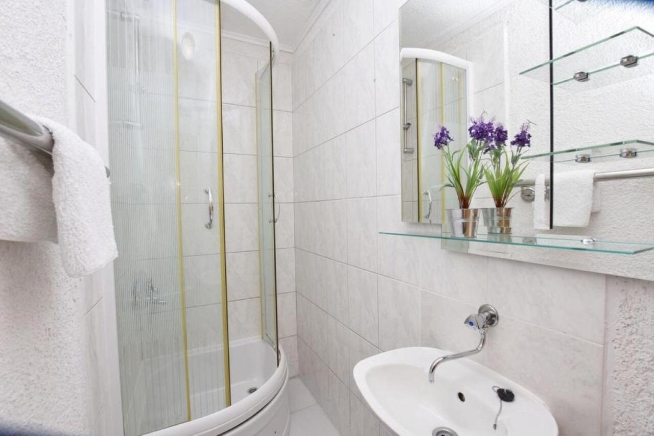 Apartment Rene Omiš Εξωτερικό φωτογραφία