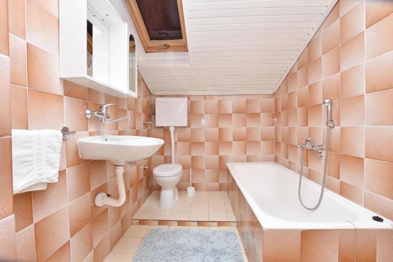 Apartment Rene Omiš Εξωτερικό φωτογραφία
