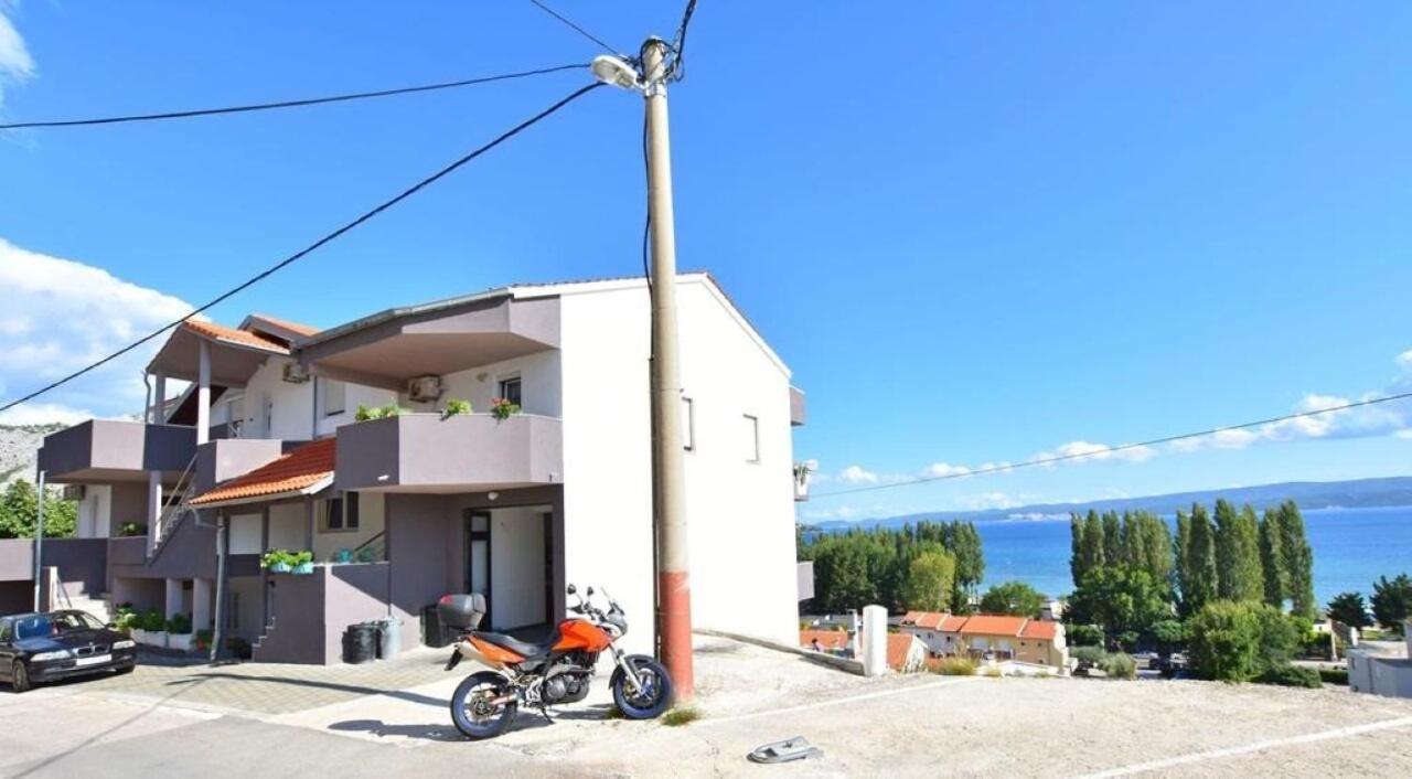 Apartment Rene Omiš Εξωτερικό φωτογραφία